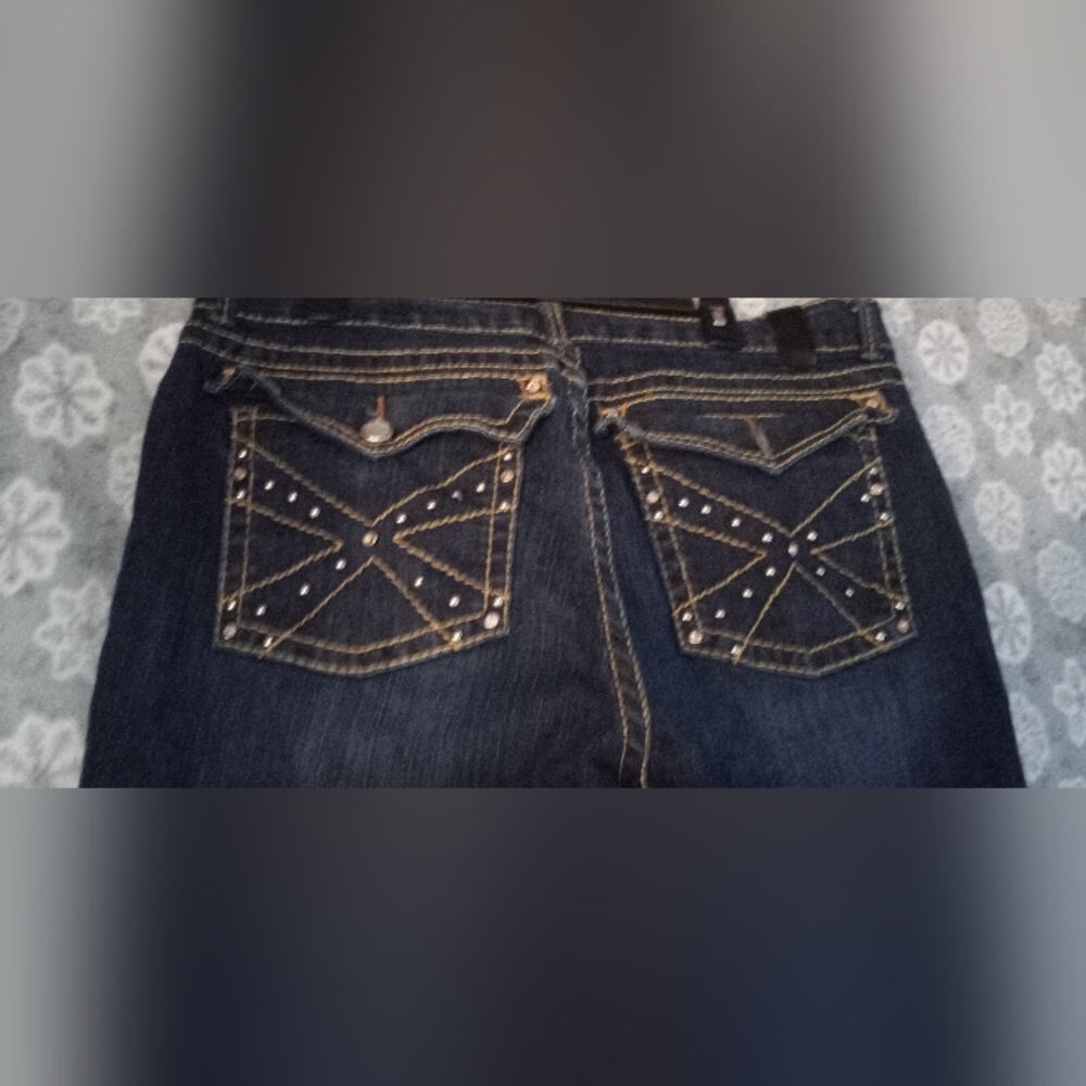 Jeans - Picture 2 of 3